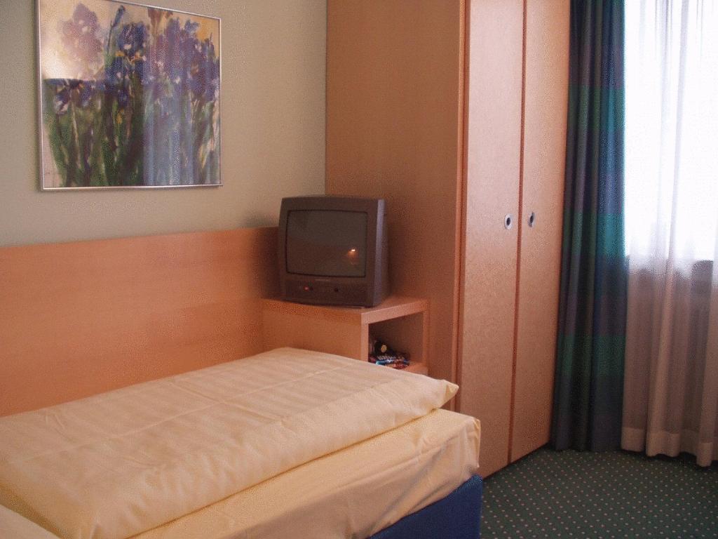 Hotel Konigswache Munich Chambre photo